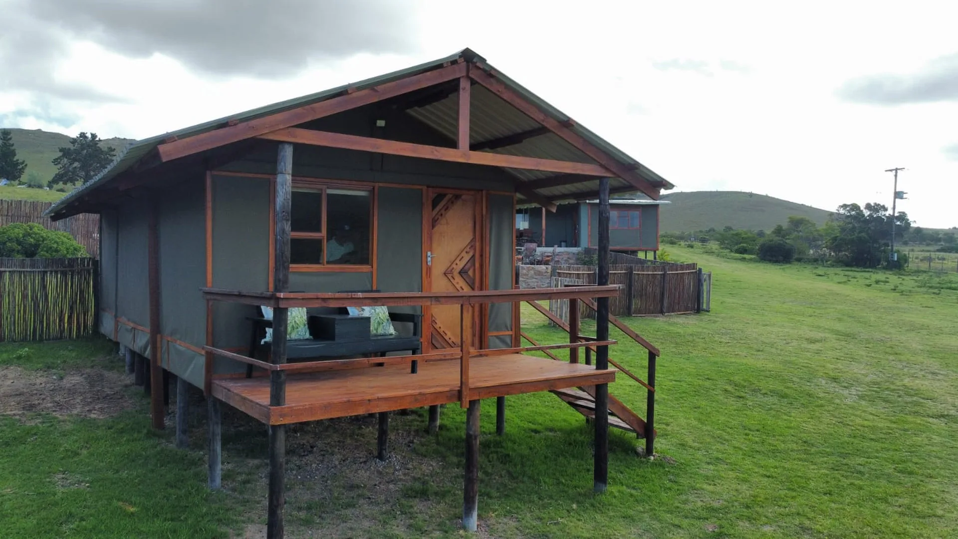 south-africa-safari-lodge-cabin-exterior-porch